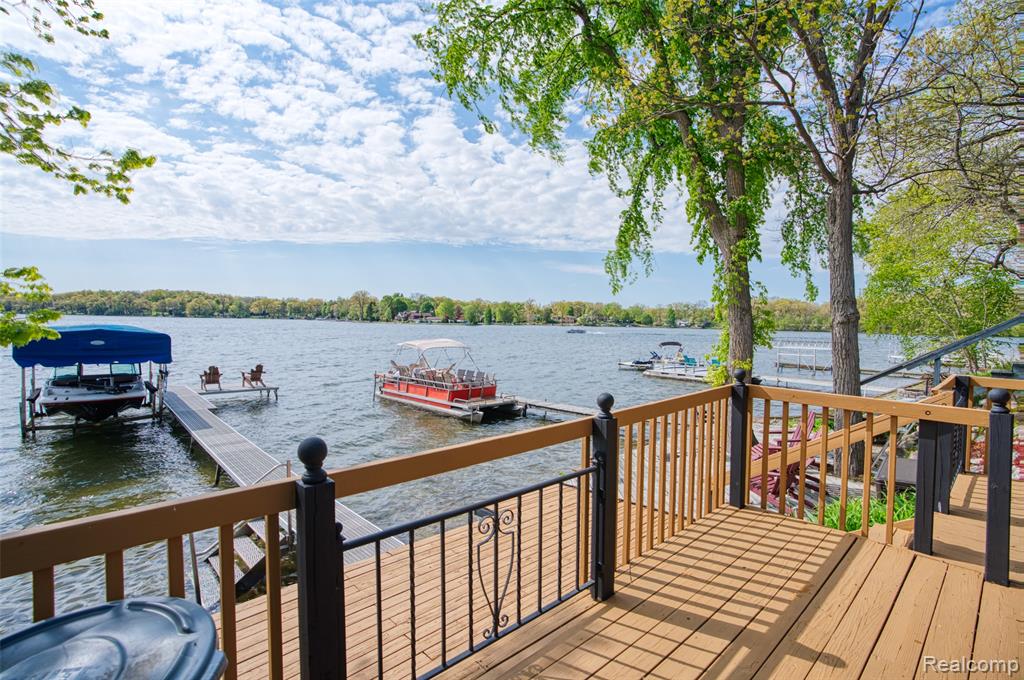 7490 Noahs Landing, Gregory, MI 48137 — Photo 35