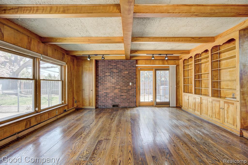 20 OXFORD Boulevard, Pleasant Ridge, MI — Photo 22