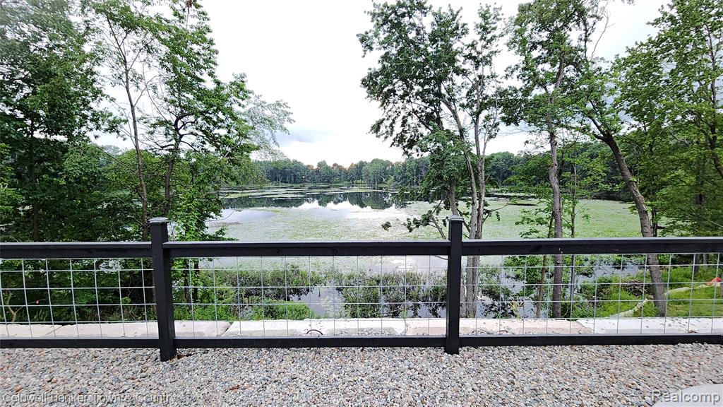 4789 Lakeshire Drive, Howell, MI 48843 — Photo 5