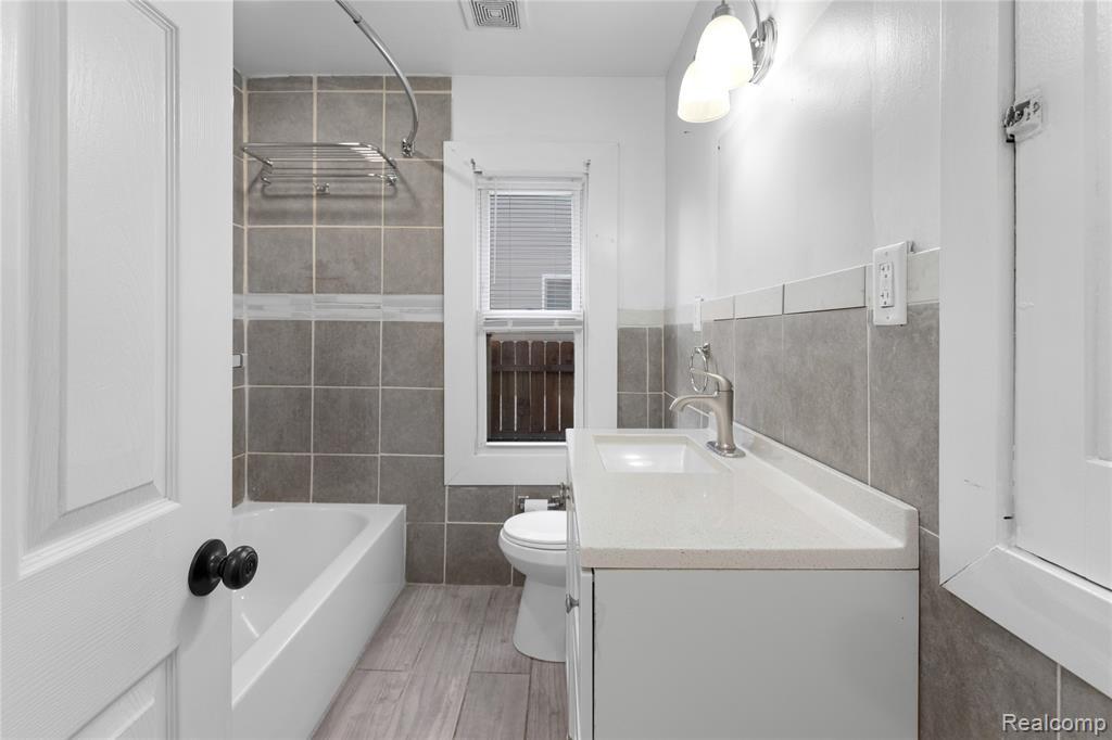 6134 Woodhall Street, Detroit, MI 48224 — Photo 14