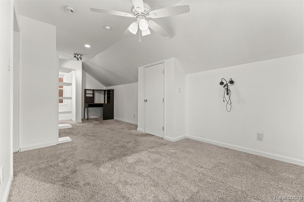 450 N Denwood Street, Dearborn, MI 48128 — Photo 34