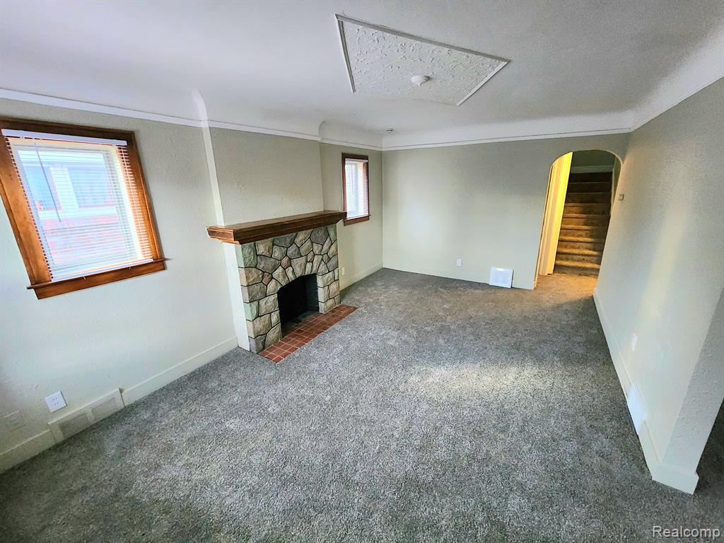 9258 BOLEYN Street, Detroit, MI 48224 — Photo 2