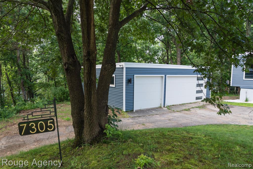 7305 SCENIC RIDGE Drive, Clarkston, MI — Photo 13