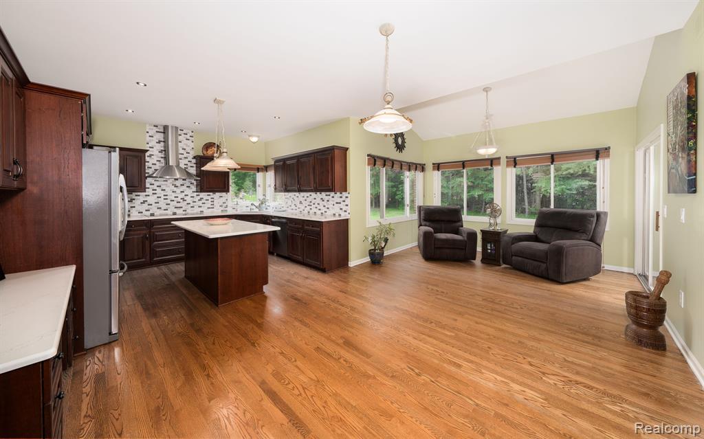 47116 MARISA Court, Plymouth, MI 48170 — Photo 18