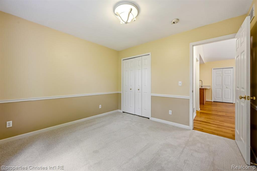 8896 Redstone Drive, Pinckney, MI 48169 — Photo 19