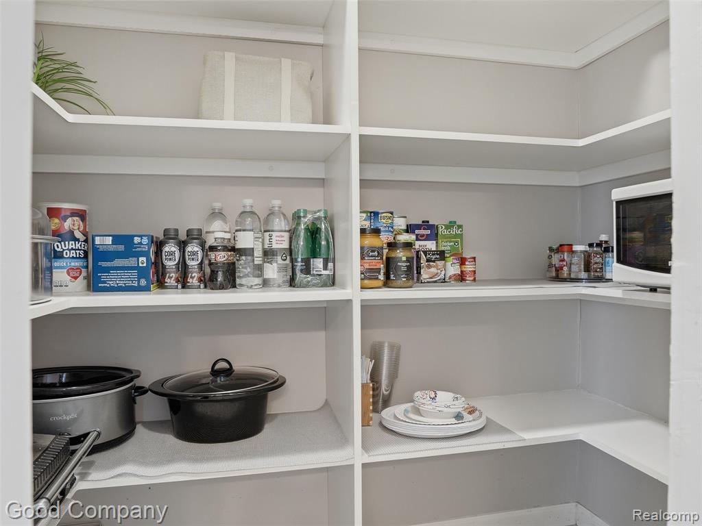 7371 Edinborough, West Bloomfield, MI — Photo 26