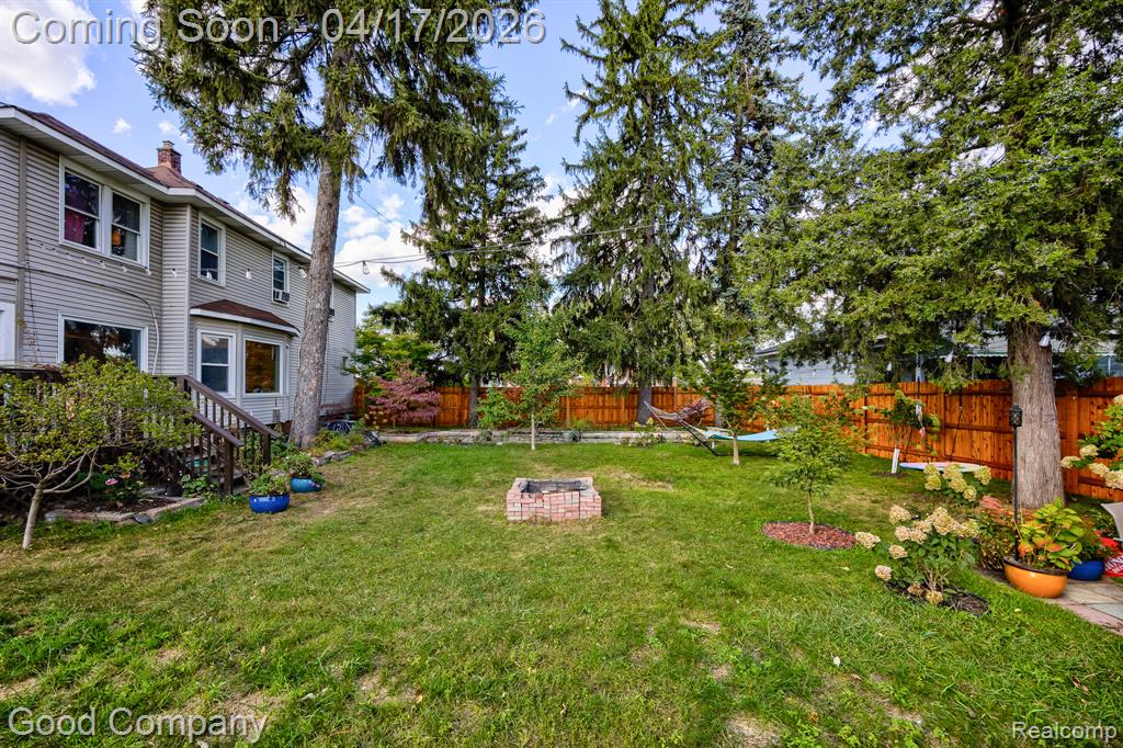 812 E George Avenue, Hazel Park, MI 48030 — Photo 60