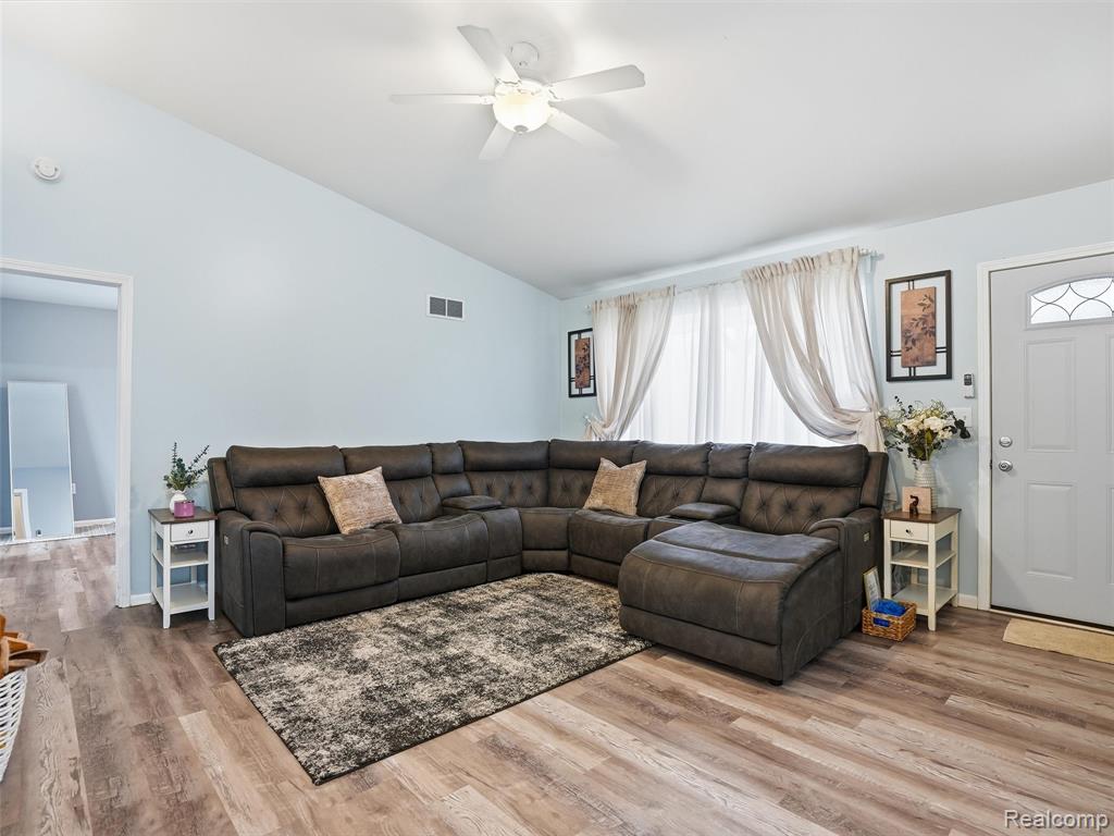 6199 Heyer Street, Romulus, MI 48174 — Photo 7