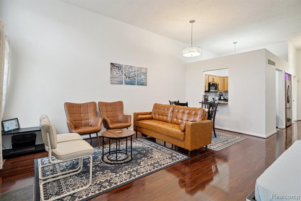 435 Carson Drive, Westland, MI — Photo 9