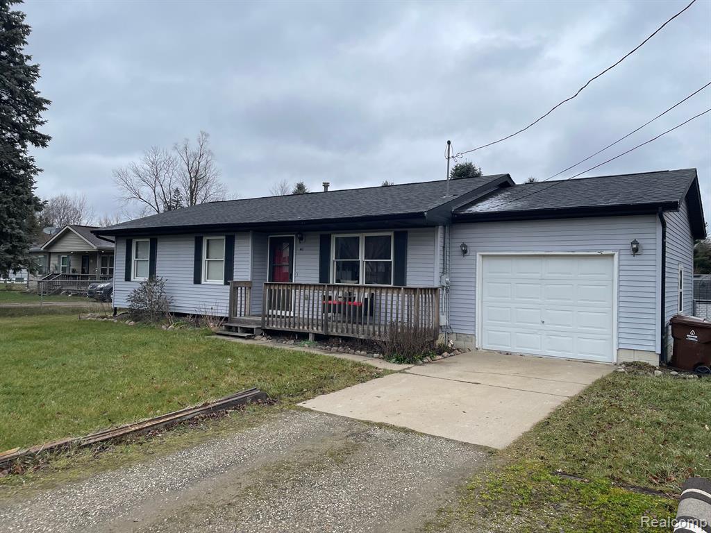 411 S CLARK, Webberville, MI 48892 — Photo 16