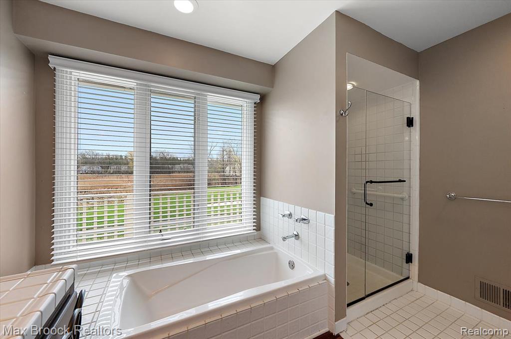 888 Tartan Trail, Bloomfield Hills, MI 48304 — Photo 25