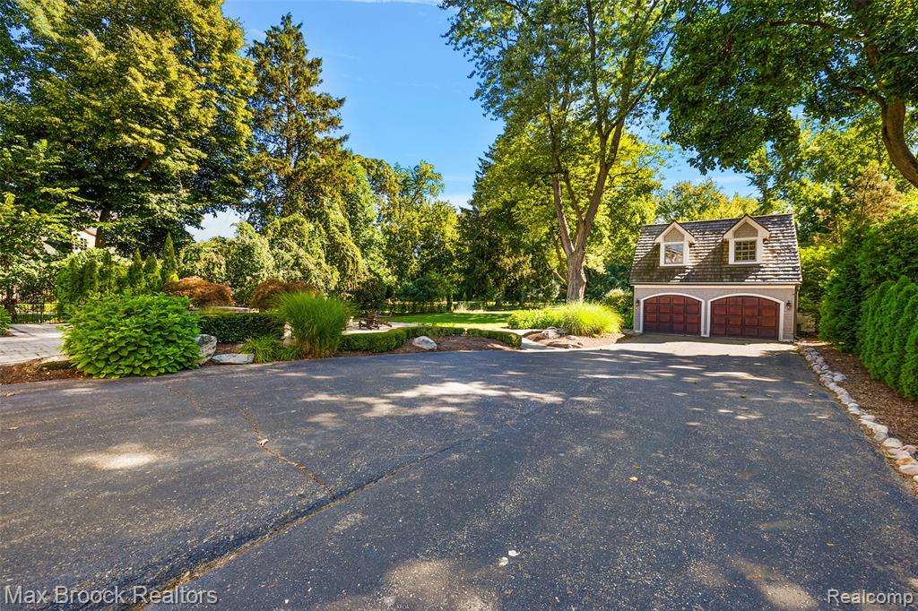 537 Pleasant Street, Birmingham, MI 48009 — Photo 44