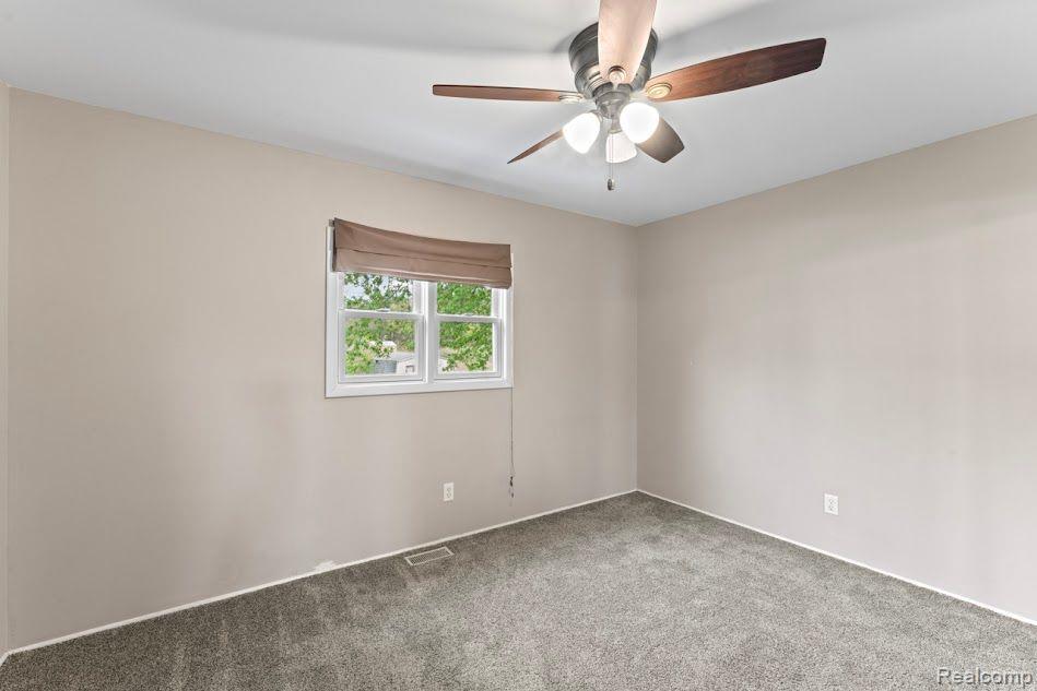 14542 N MCKINLEY Road, Montrose, MI 48457 — Photo 16