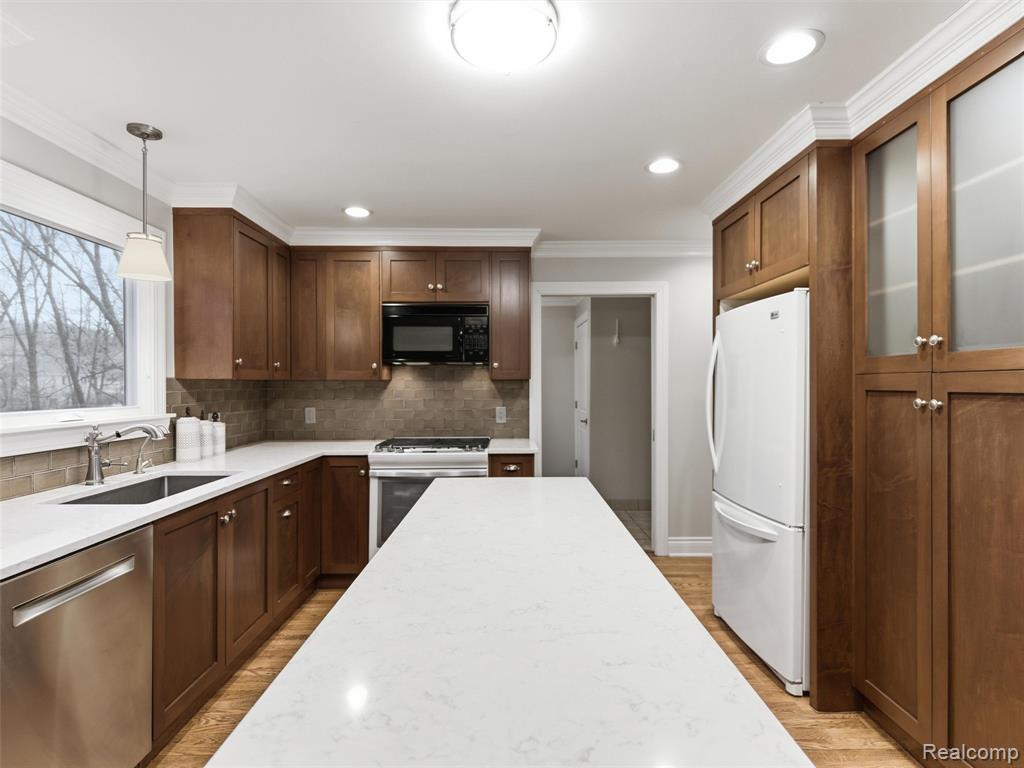 4495 Maybee Road, Lake Orion, MI — Photo 19