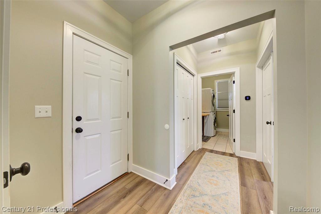 1331 Yosemite Valley Drive, Milford, MI 48381 — Photo 25