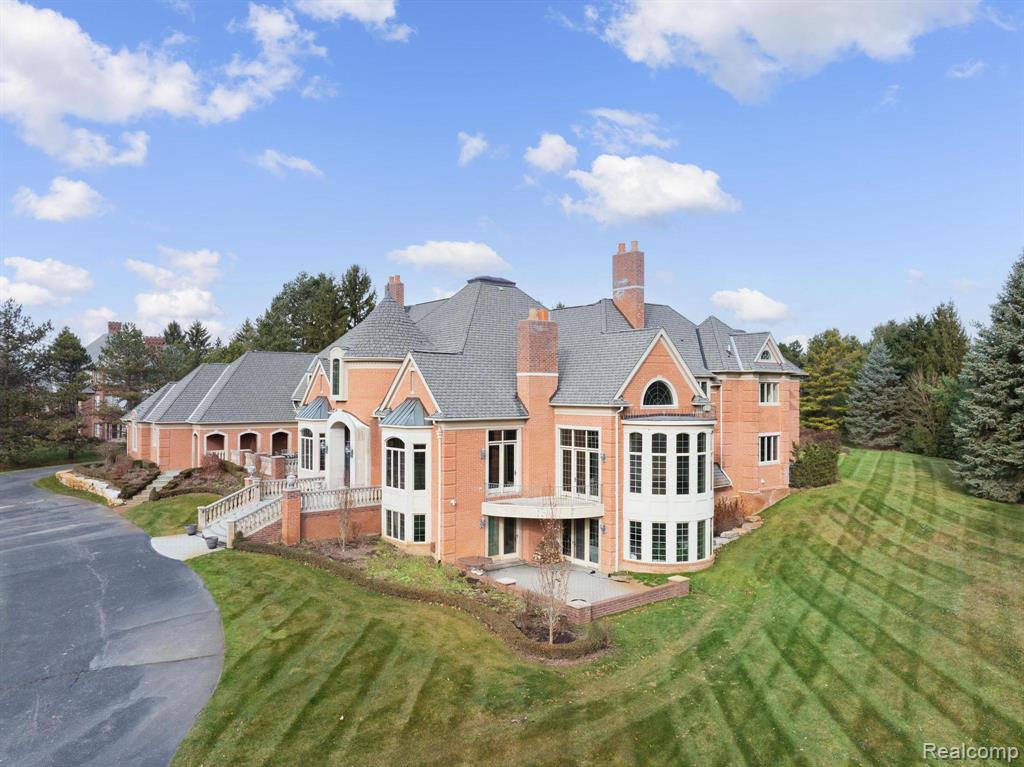 5165 Abbey Road, Rochester, MI, 48306