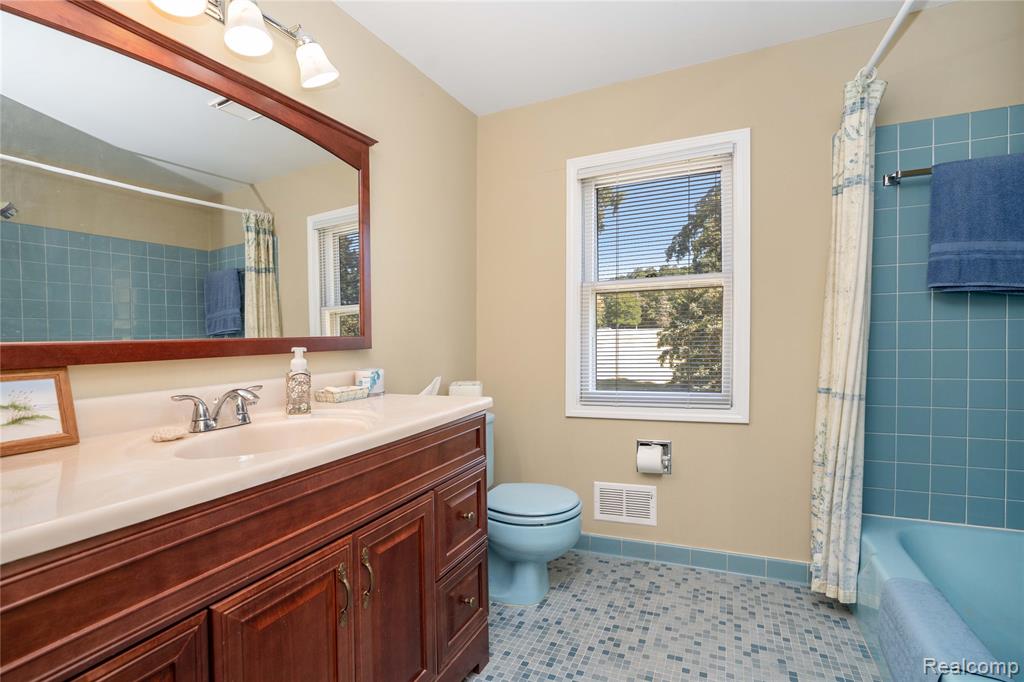 4123 Chimney Point Drive, Bloomfield Hills, MI 48302 — Photo 37