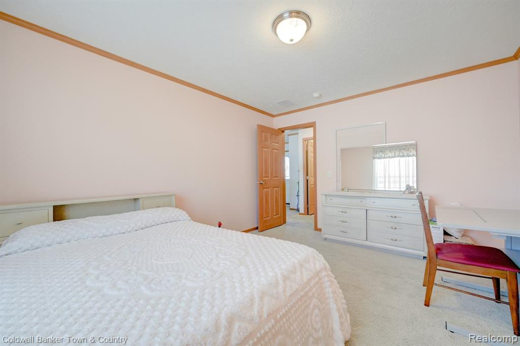 11108 Wood Run Circle, South Lyon, MI 48178 — Photo 31