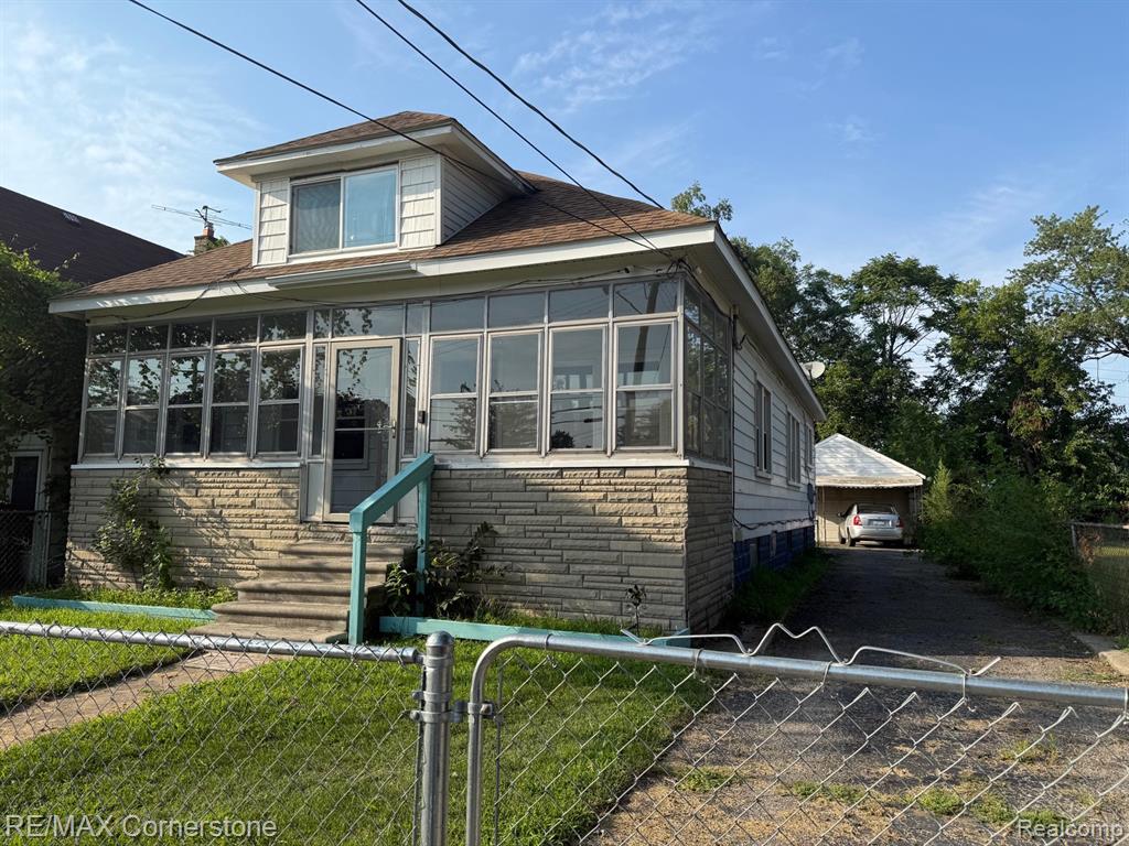 28 Labadie Street, Ecorse, MI 48229 — Photo 2