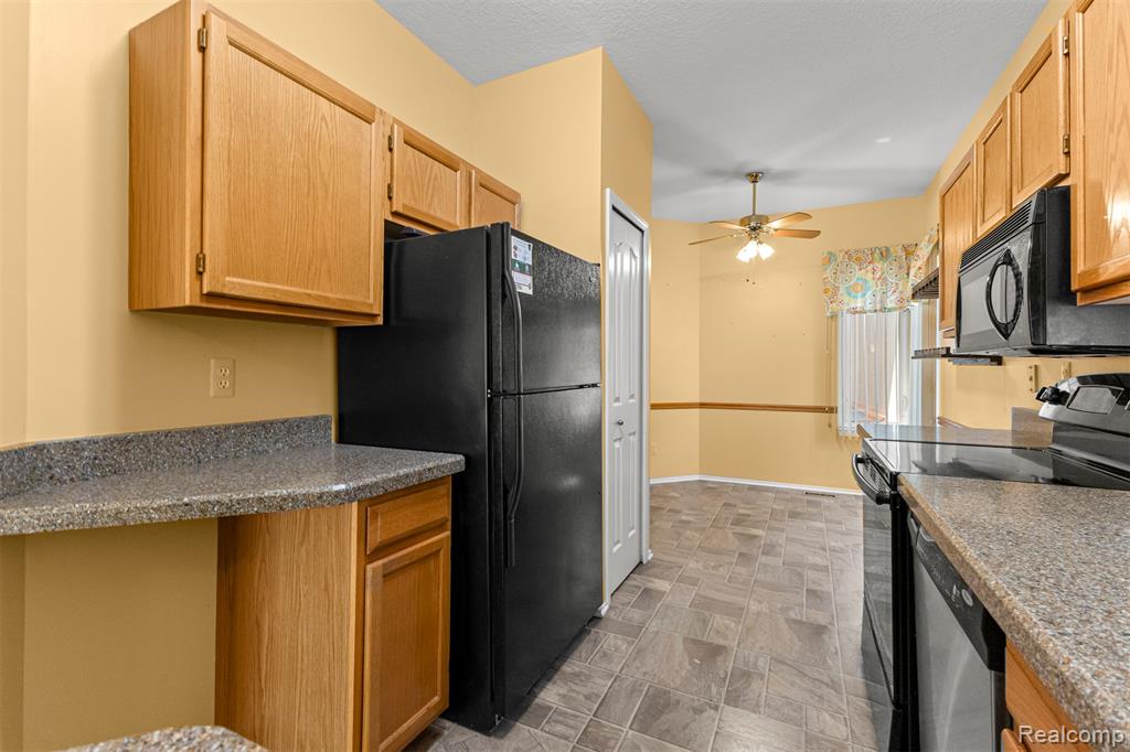 6546 Quail Run Circle, Westland, MI — Photo 19