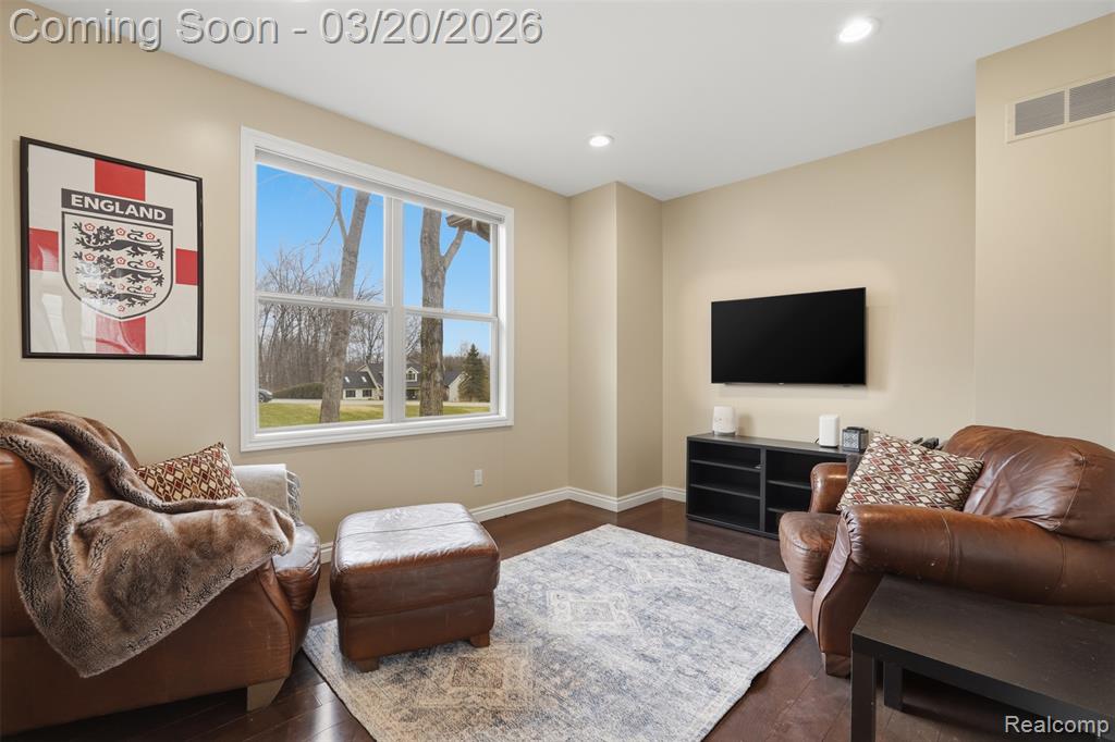 10487 Piedmont Drive, Brighton, MI 48114 — Photo 8
