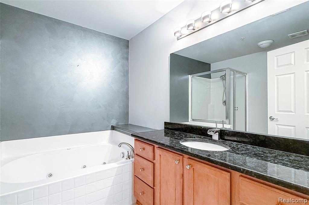 28560 Carlton Way Drive, Novi, MI — Photo 24
