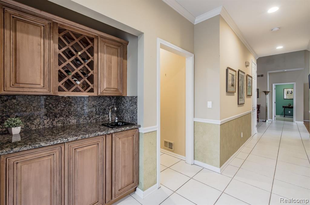 7252 Autumn Hill Drive, West Bloomfield, MI 48323 — Photo 31
