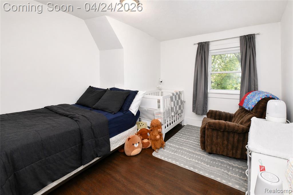 2140 E Bristol Road, Burton, MI 48529 — Photo 10