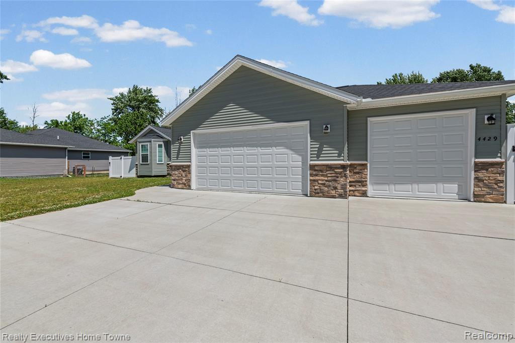 4429 RIVER Road, East China, MI — Photo 3