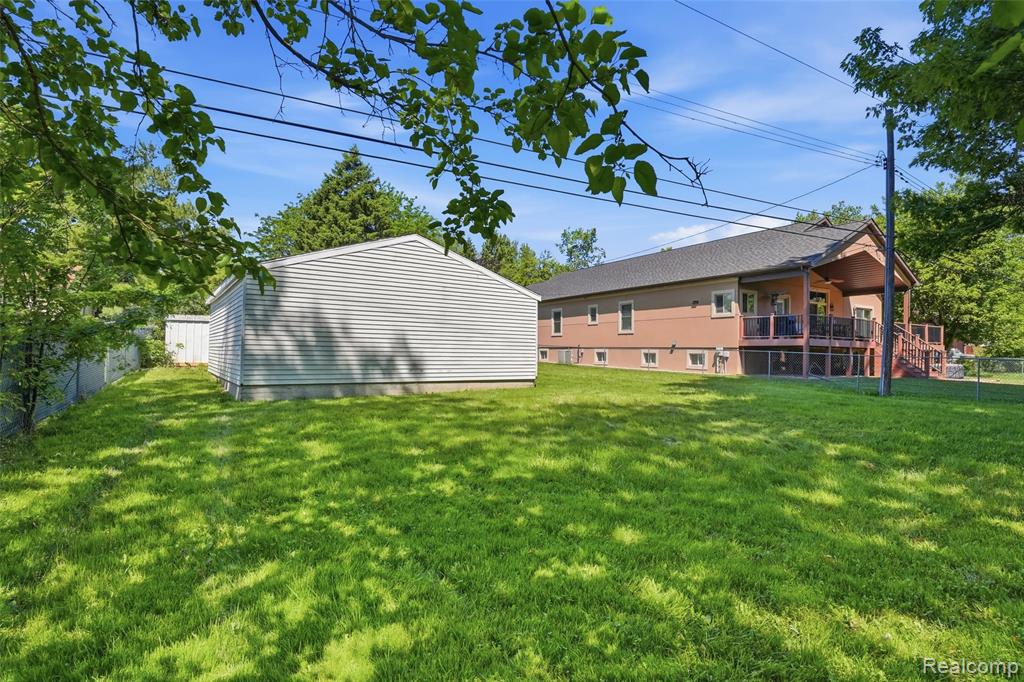 22401 Monterey Drive, Woodhaven, MI 48183 — Photo 35