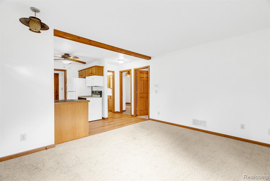 538 N Neeper Street, Capac, MI 48014 — Photo 8