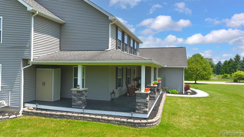 5015 LINDEMERE Drive, Fowlerville, MI 48836 — Photo 4