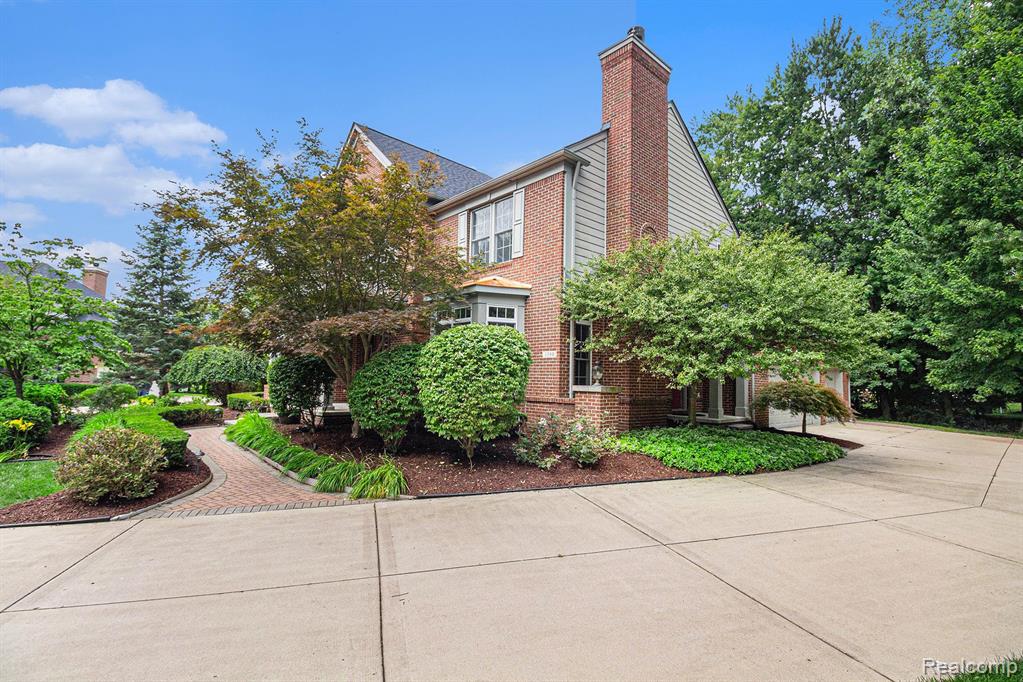 1390 LEGACY Court, Canton, MI 48187 — Photo 3
