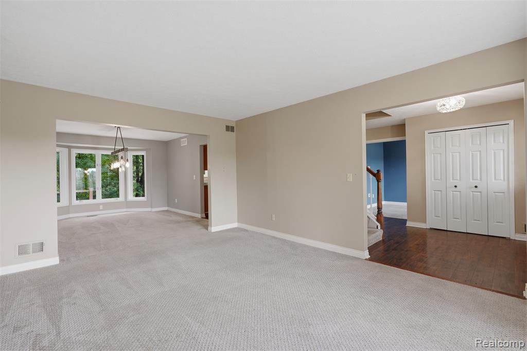 5336 Urbana Drive, Brighton, MI 48116 — Photo 6