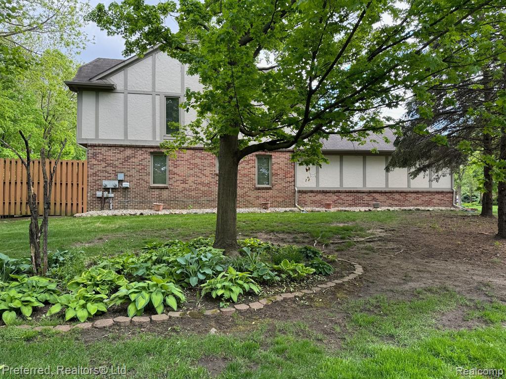 41946 SARATOGA Circle, Canton, MI 48187 — Photo 3