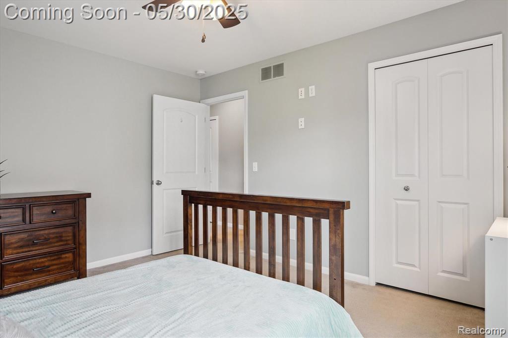 9267 Richfield, Livonia, MI 48150 — Photo 28