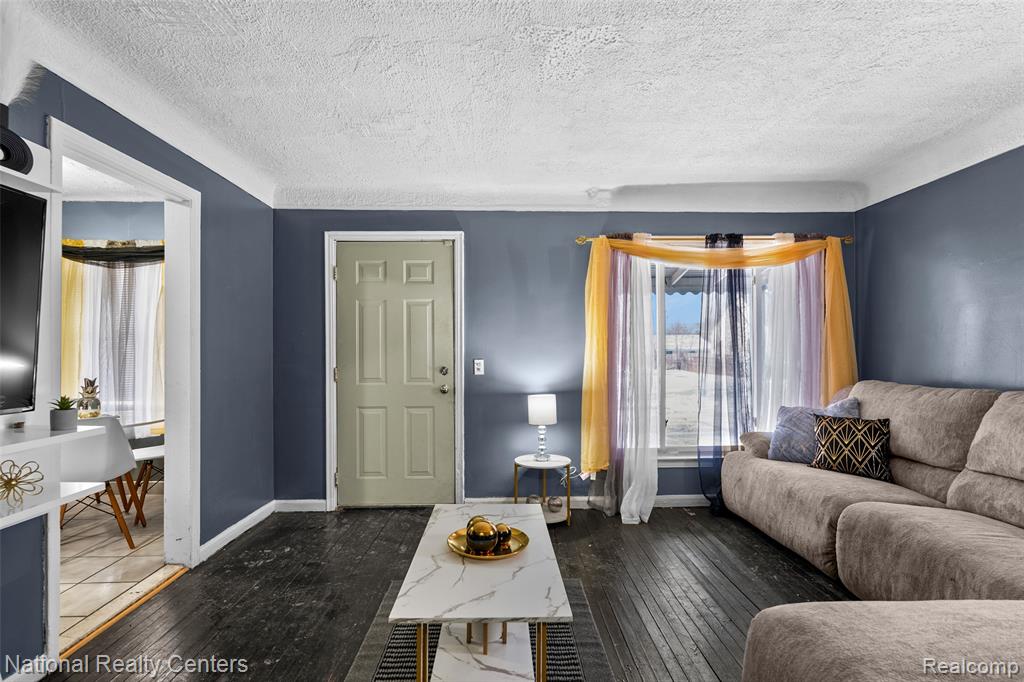 6530 Brace Street, Detroit, MI 48228 — Photo 7