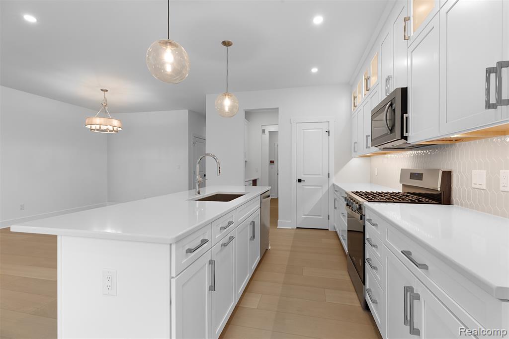 9840 Firwood, Plymouth, MI 48170 — Photo 13