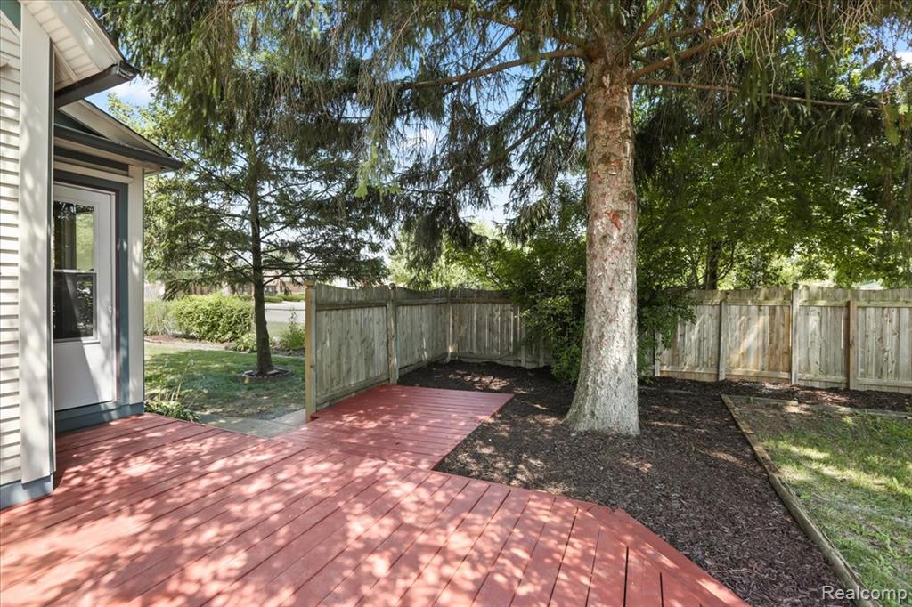 1105 Oak Street, Wyandotte, MI 48192 — Photo 24