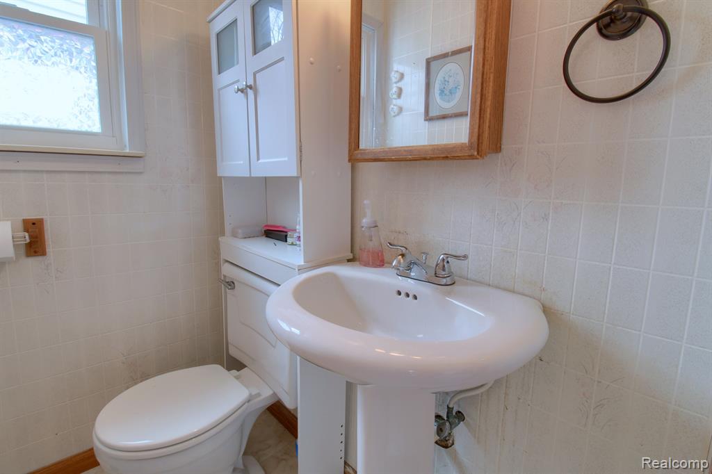 9078 BROOKLINE Avenue, Plymouth, MI 48170 — Photo 18