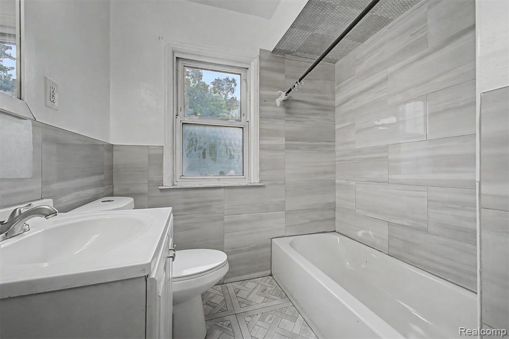 6100 Faust Avenue, Detroit, MI 48228 — Photo 19