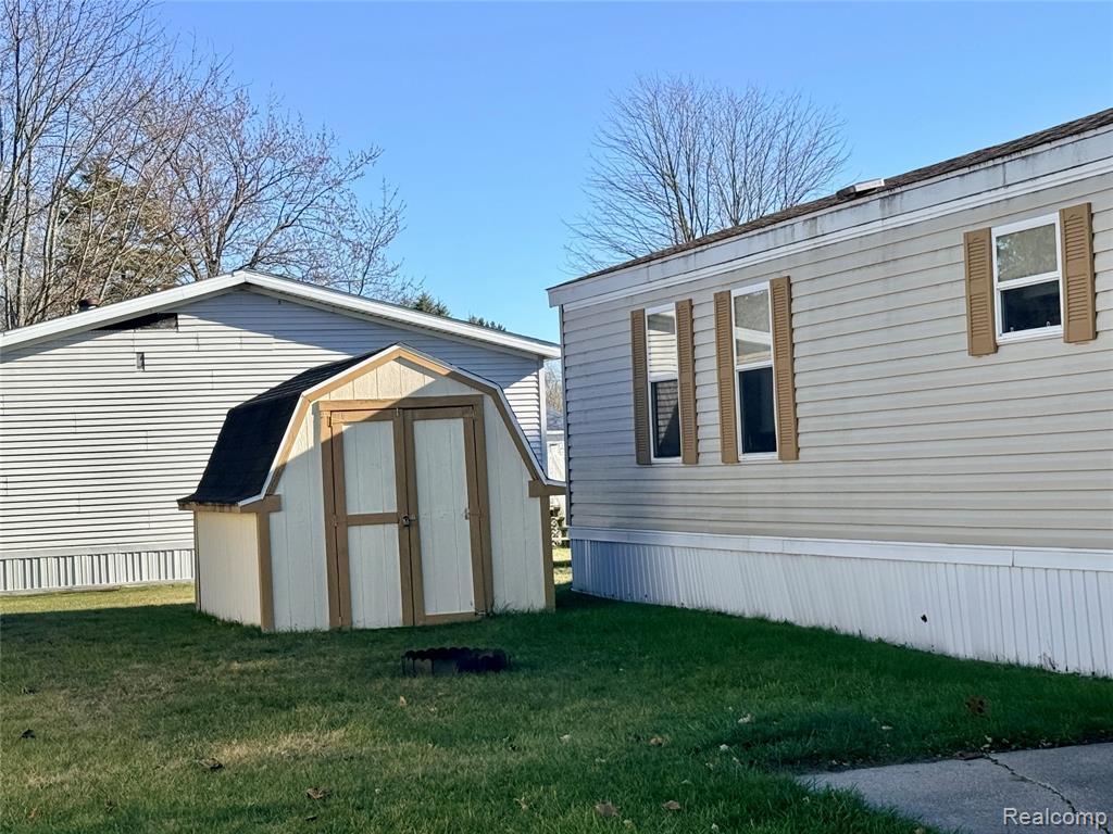 6010 Indian, Burtchville, MI 48059 — Photo 6