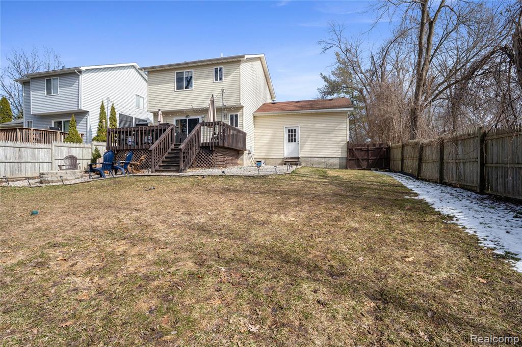 7093 Rolling Hills Drive, Waterford, MI 48327 — Photo 28