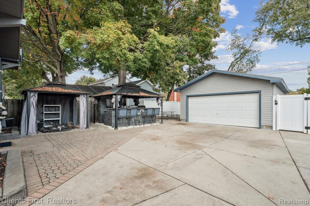 954 N Mill Street, Plymouth, MI 48170 — Photo 32
