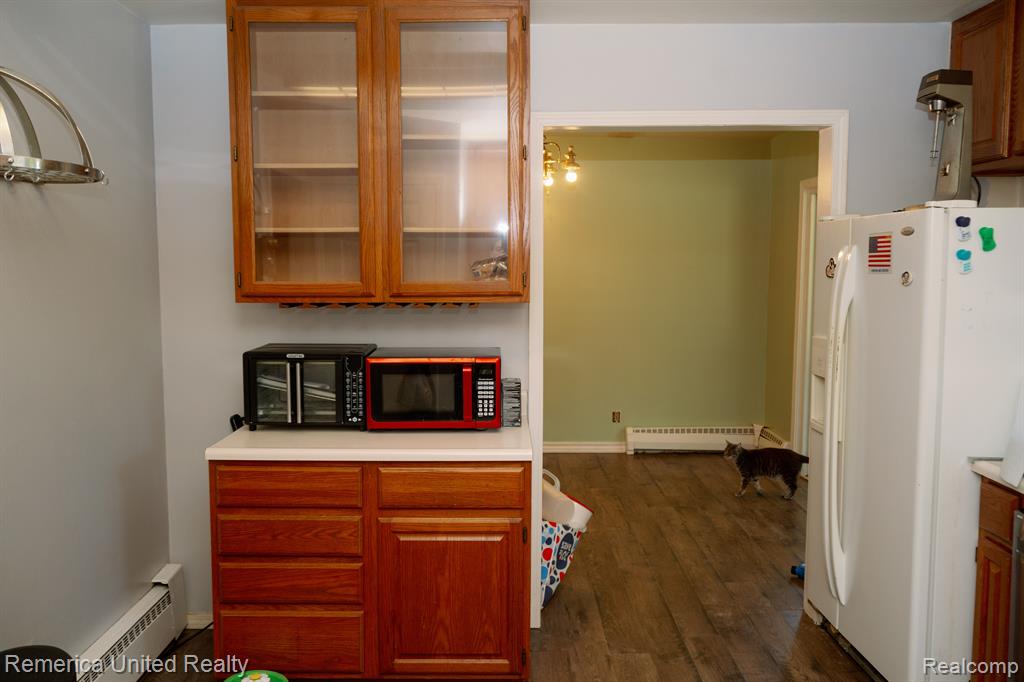 509 COLLINGWOOD Street, Houghton Lake, MI 48629 — Photo 3