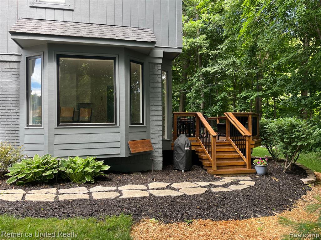 49022 Plum Tree Court, Plymouth, MI 48170 — Photo 57