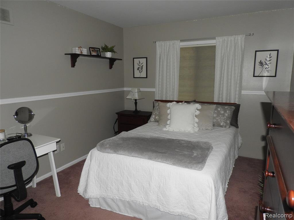 43124 Gina Drive, Sterling Heights, MI 48314 — Photo 24