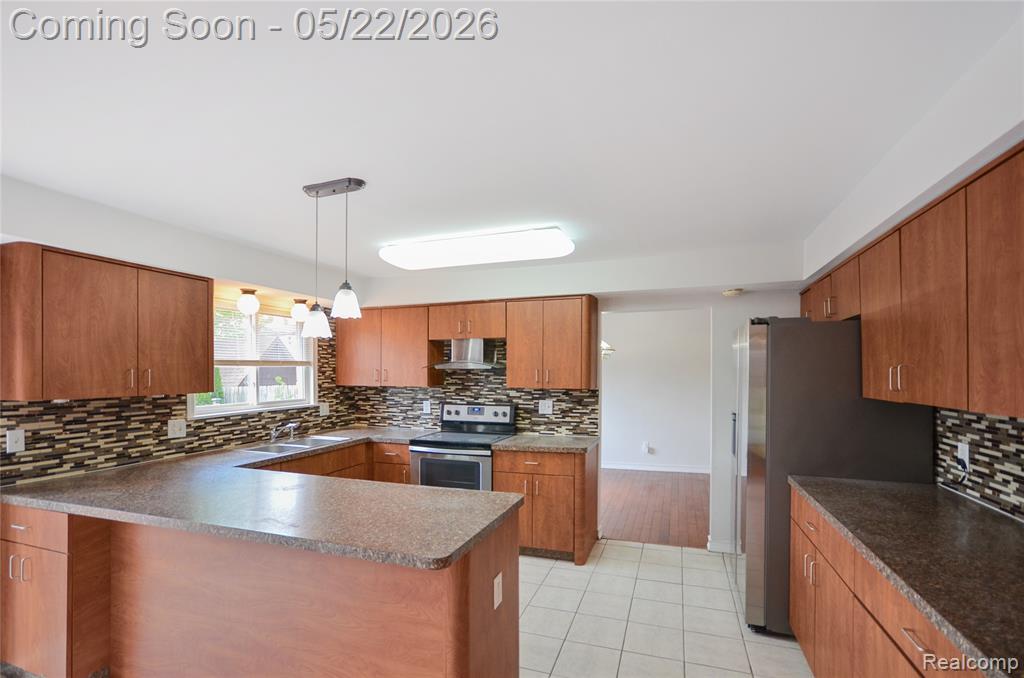 4048 Augustine Drive, Sterling Heights, MI 48310 — Photo 15