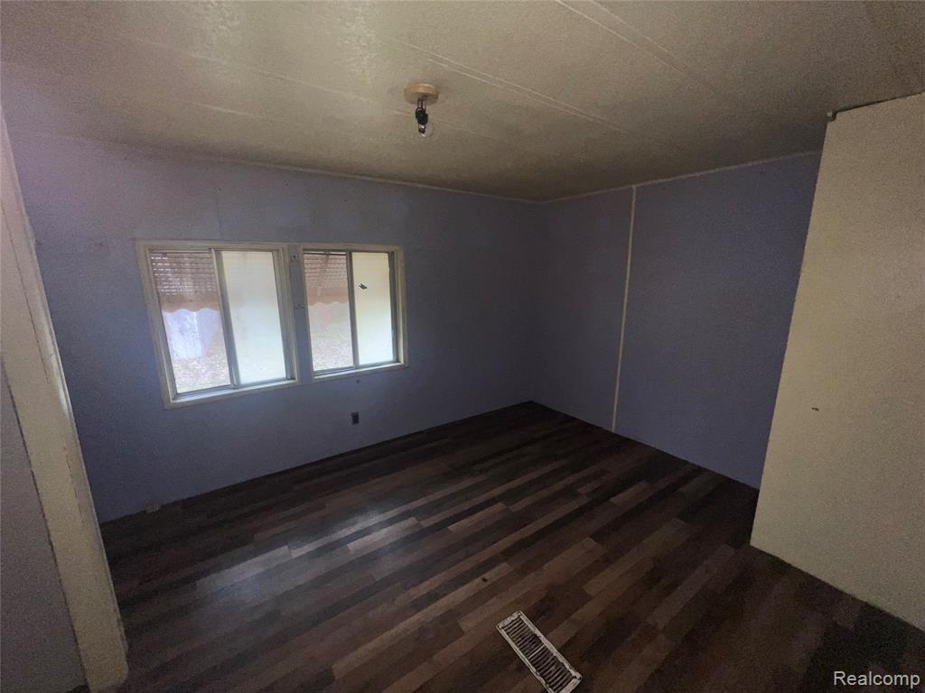 2988 W Snover Road, Mayville Vlg, MI 48744 — Photo 17