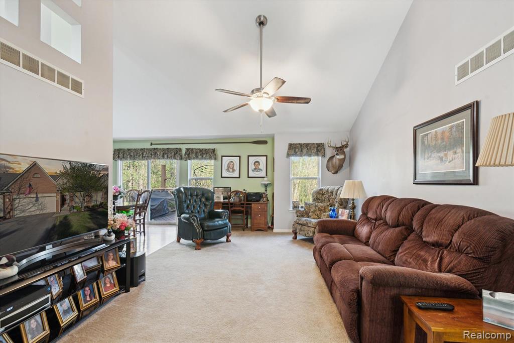 5563 PINEHURST Drive, 191, Trenton, MI 48183 — Photo 10